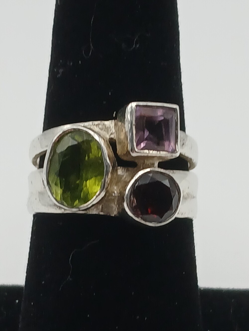 Vintage 925 Sterling Silver Solid 925 7g Ring Peridot Amethyst Garnet Size 8.5